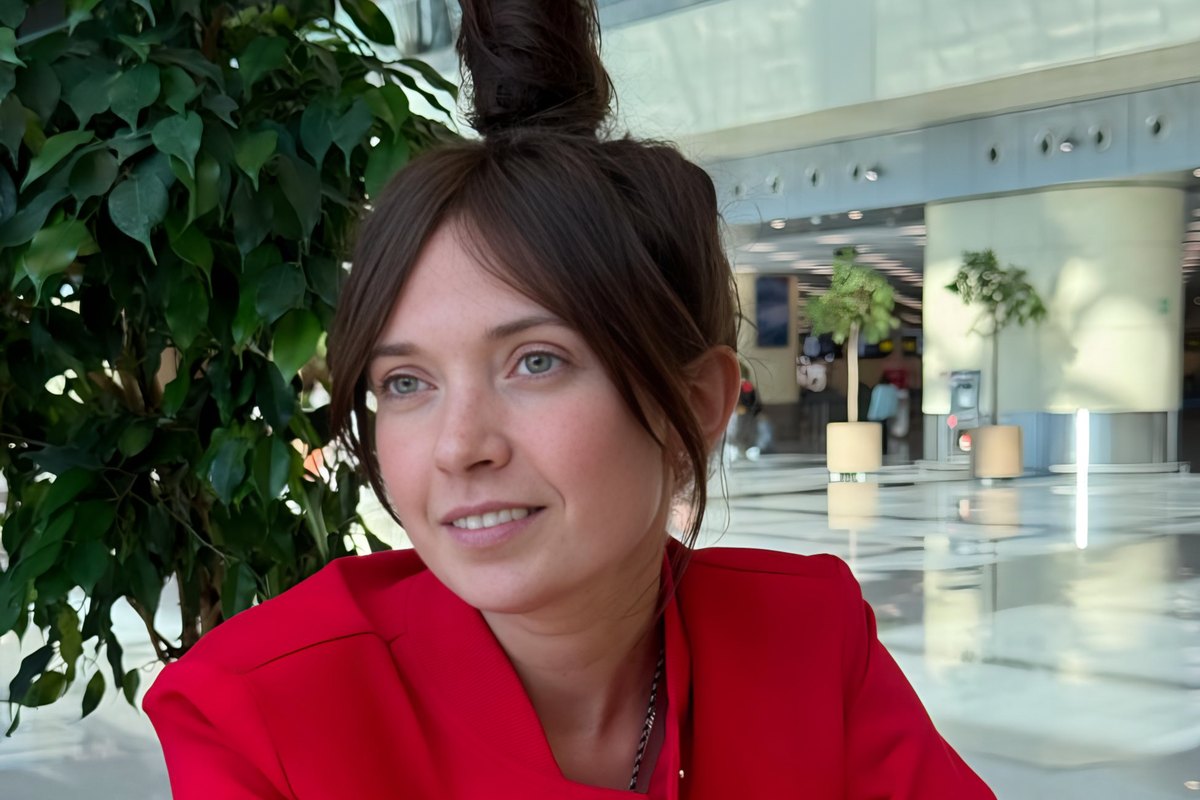 Турагент Екатерина Сиделина советует, когда менять загранпаспорт после замужества